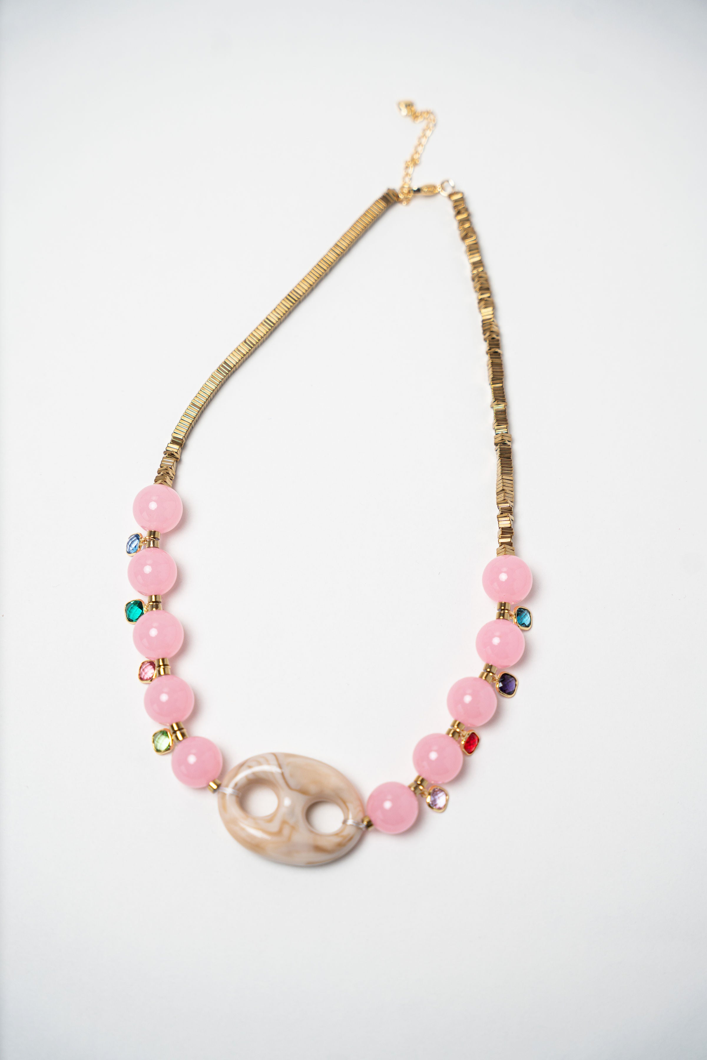COLLAR DORADO PIEDRAS REDONDAS DIJE INFINITO