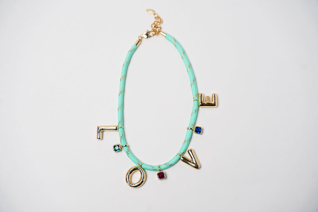 COLLAR CORDÓN LOVE DORADO