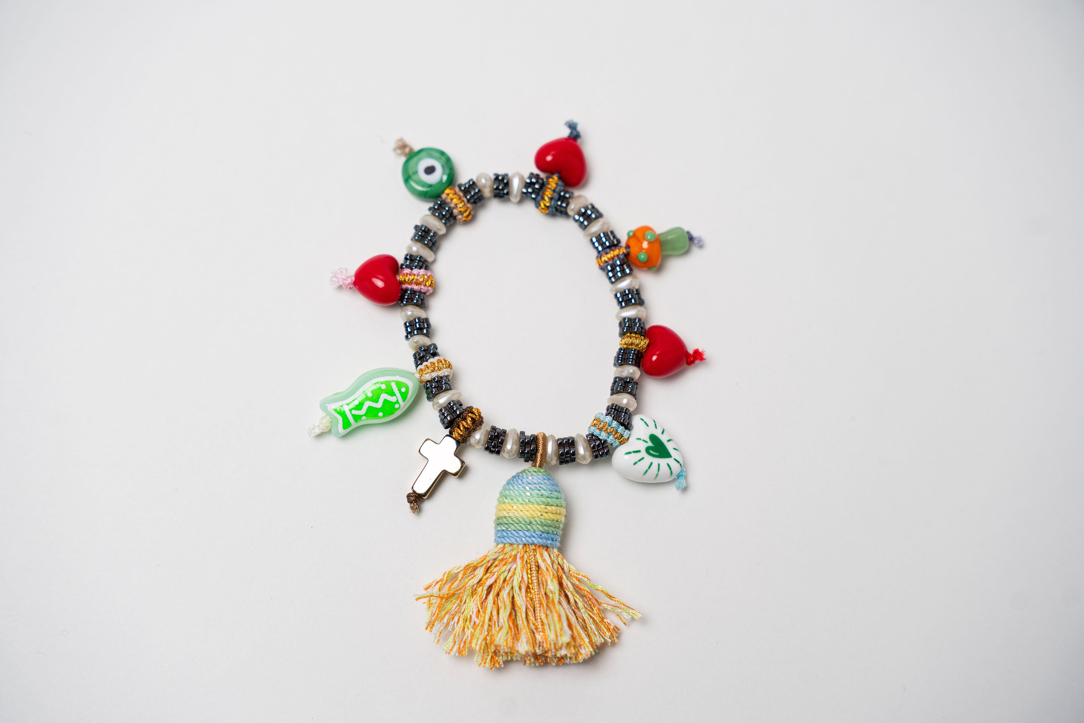 PULSERA DIJE DE COLORES POMPÓN