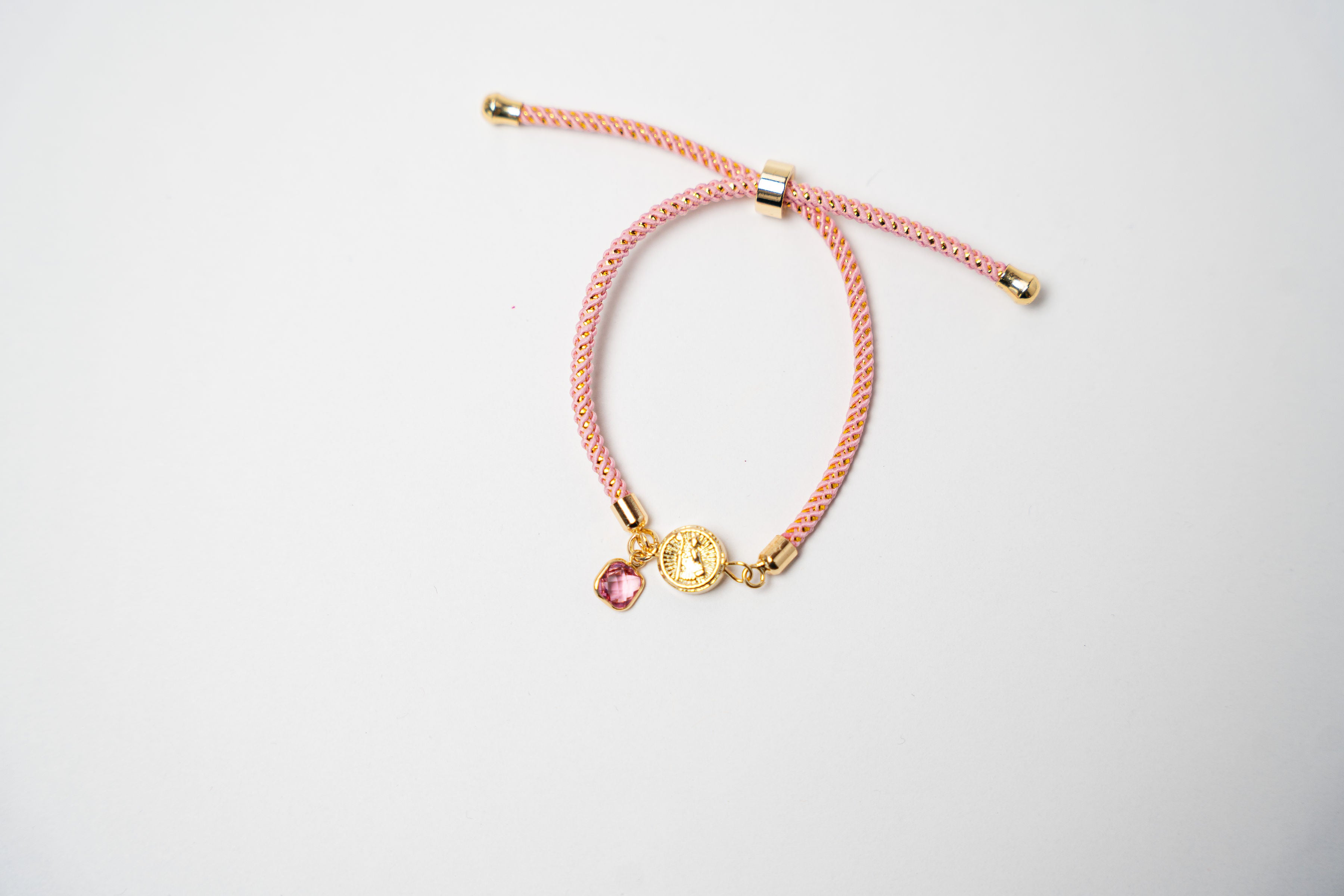 PULSERA CORDÓN COLORES UN DIJE
