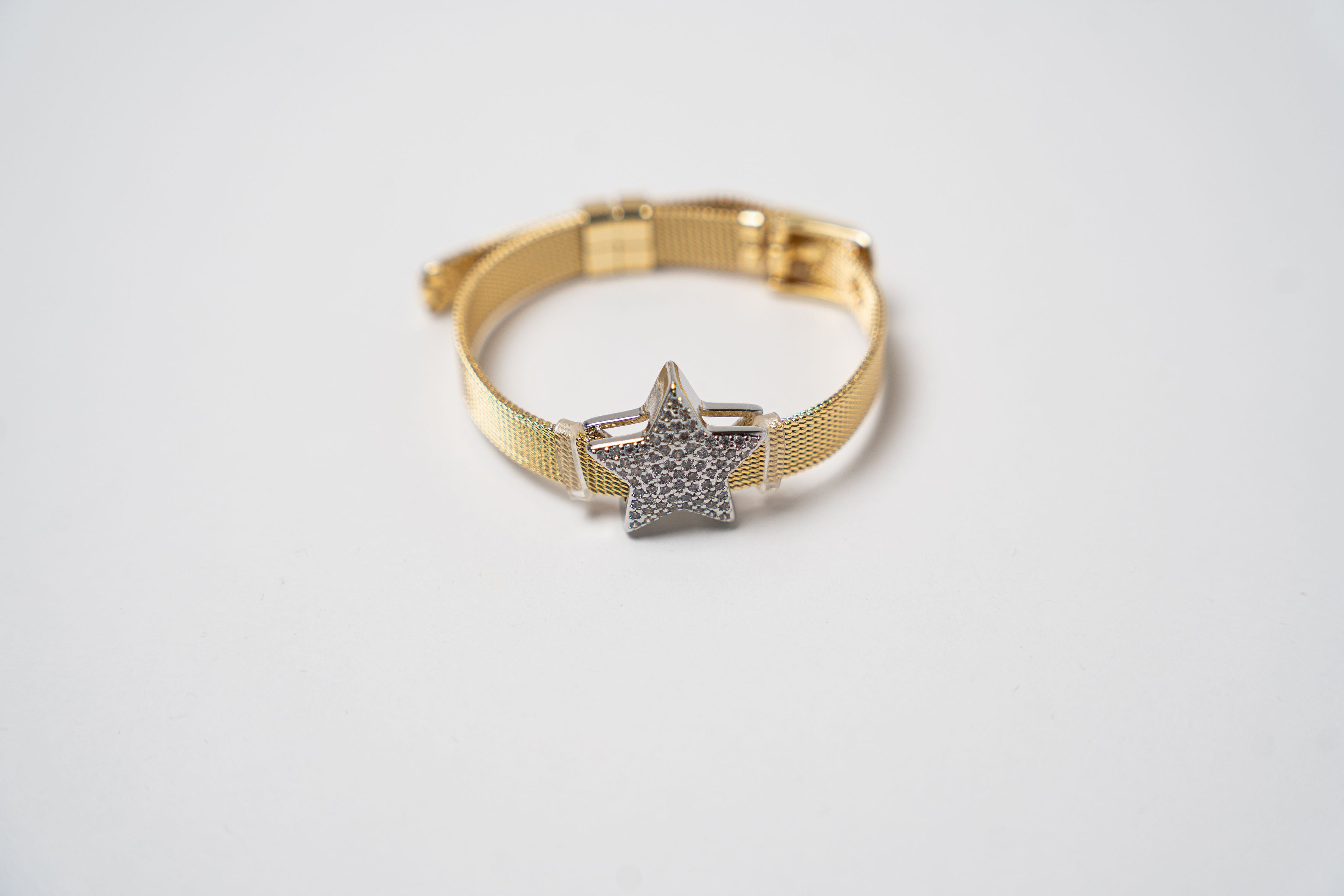 PULSERA CORREA ESTRELLA Y CORAZÓN
