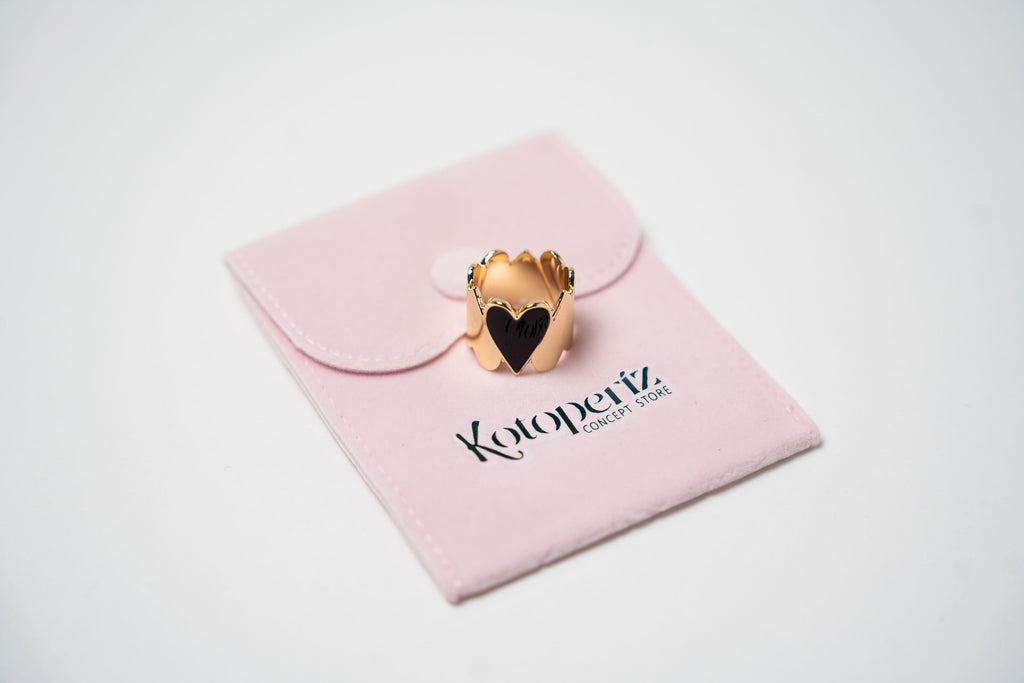 ANILLO DORADO CORAZÓN KOTOPERIZ