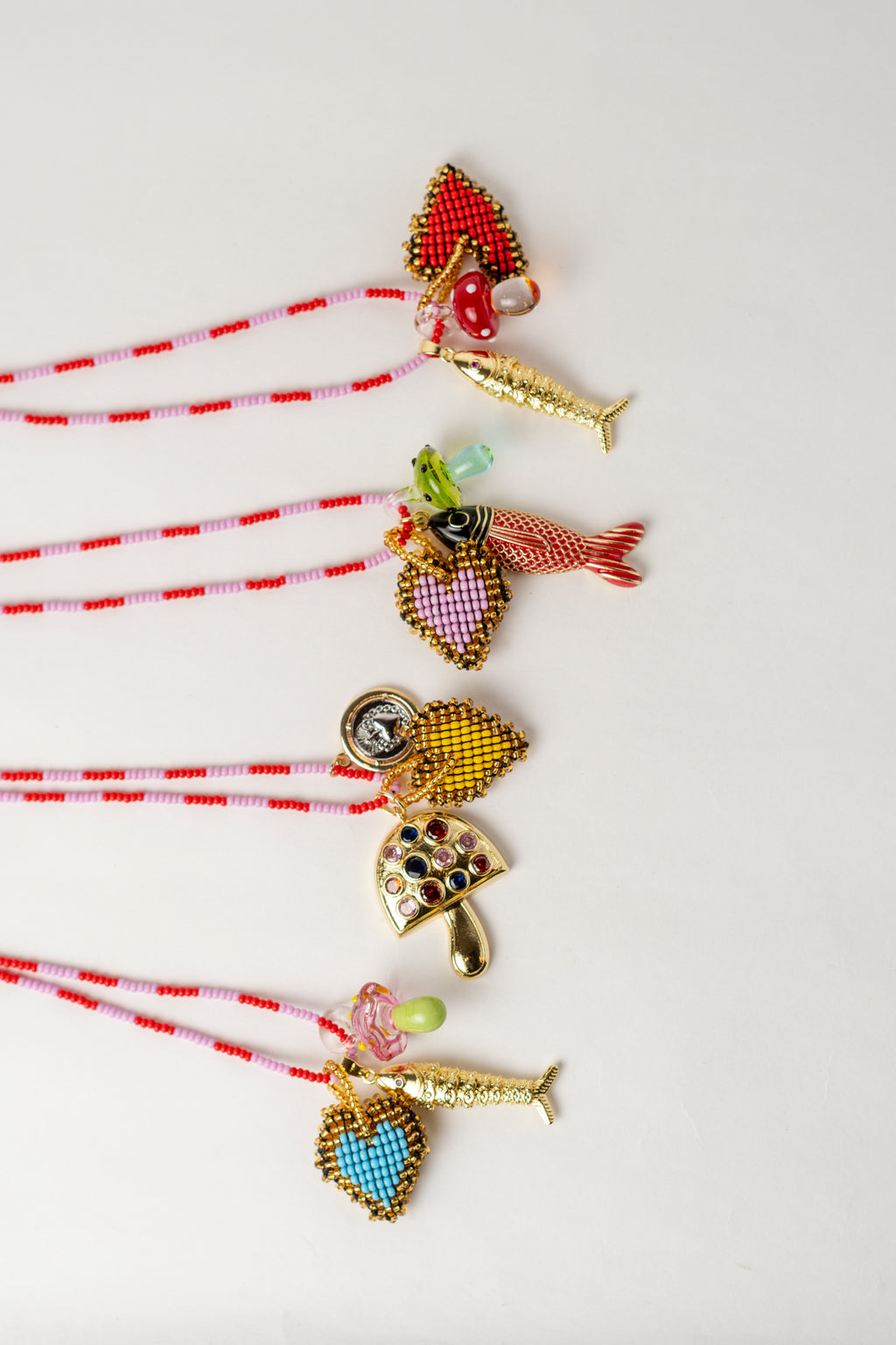 COLLAR MIYUKI CHARMS